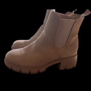 Tan Chelsea Boots